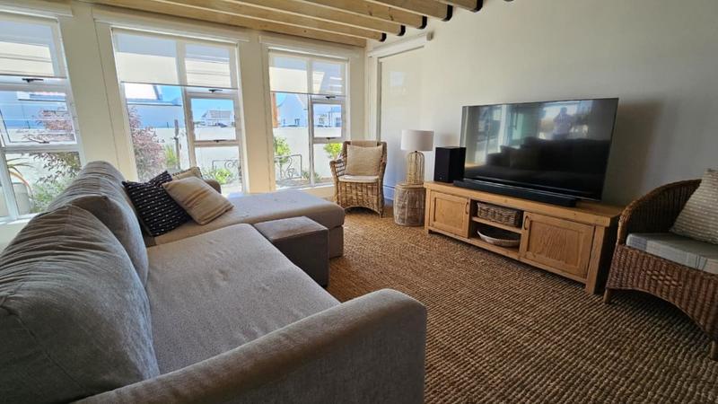 2 Bedroom Property for Sale in Britannia Bay Western Cape